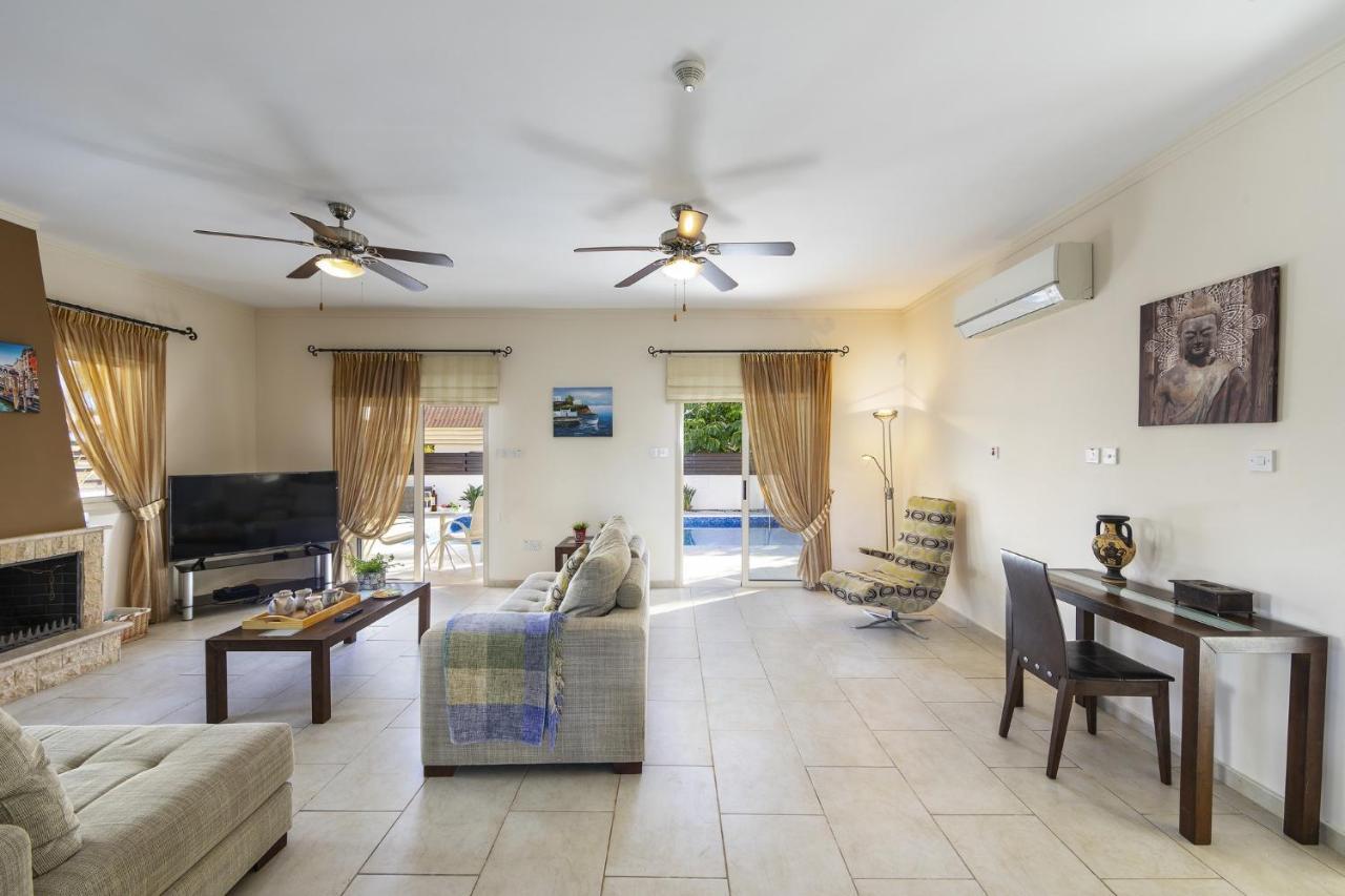 Villa Malama Paralímni Extérieur photo